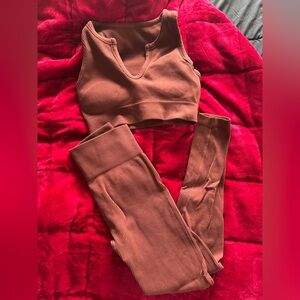Ribbed Two-Piece Active Set - Rust Brown